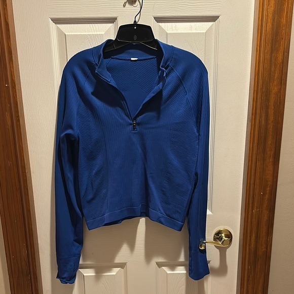 DSG Blue Long Sleeve Crop 1/4 Zip - Picture 3 of 5
